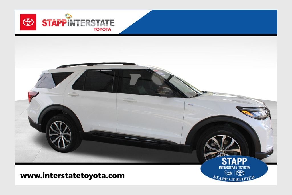 2025 Ford Explorer ST-Line in White Metallic — front three-quarter view